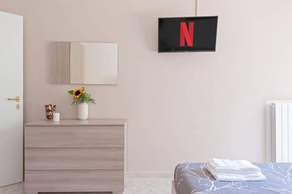 Free Parking Appartamento 5 Stelle Elegante Con Suite Livorno Exterior photo