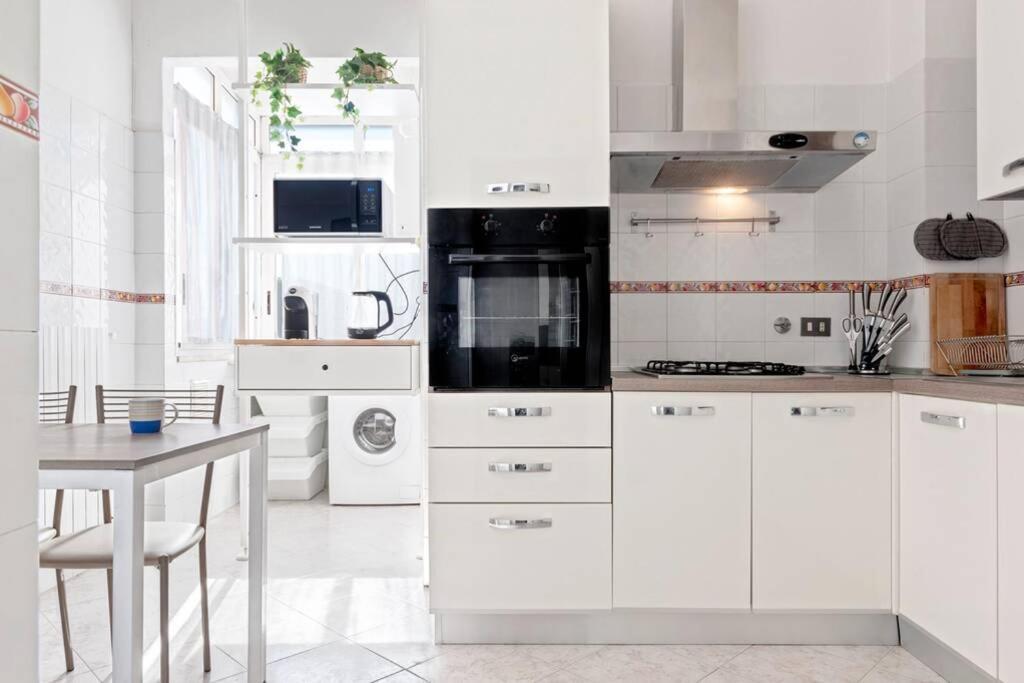 Free Parking Appartamento 5 Stelle Elegante Con Suite Livorno Exterior photo
